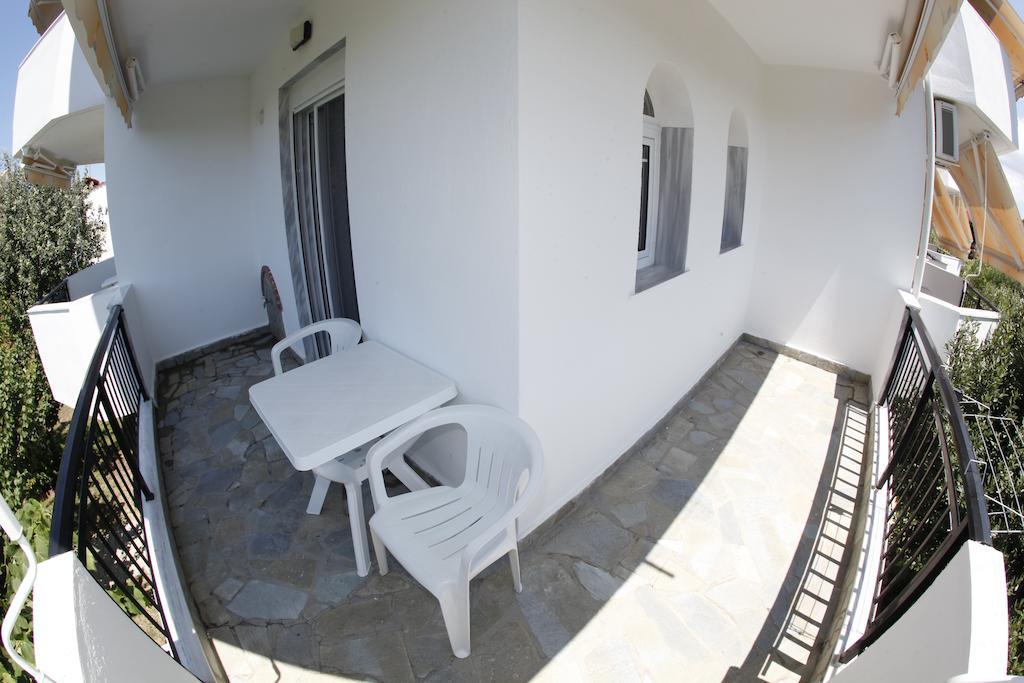 Badis Haus Apartman Toróni Szoba fotó